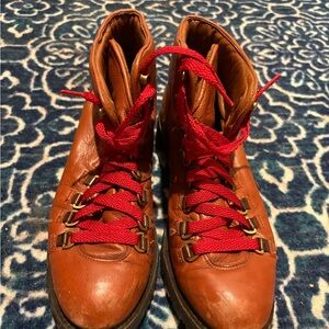 FRYE women’s Brown Leather Boots with Red Laces